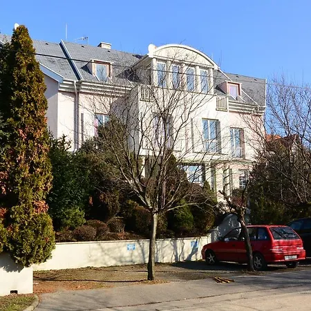 住宿加早餐酒店 Belle Fleur Panzio