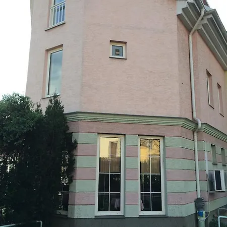 Belle Fleur Panzio Bed & Breakfast 2*